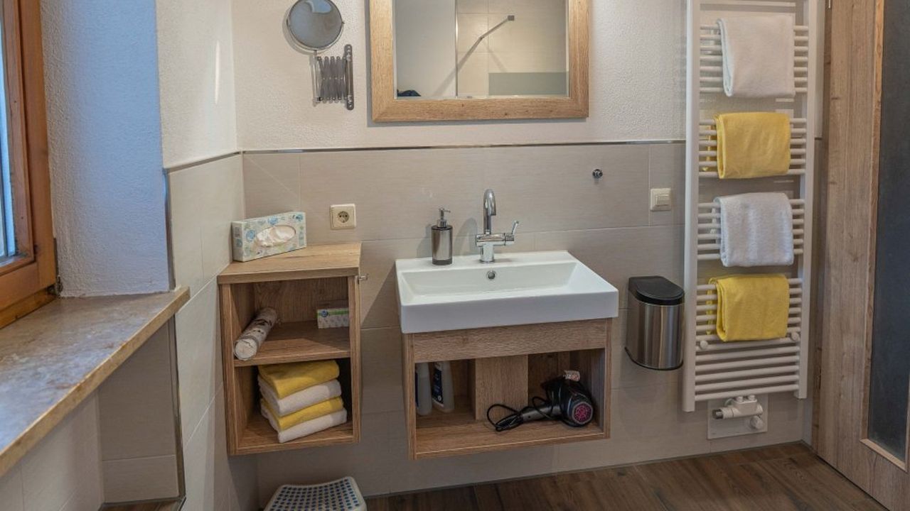 Bad, Waschbecken Bad, Waschbecken